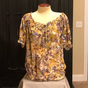 Floral print blouse
